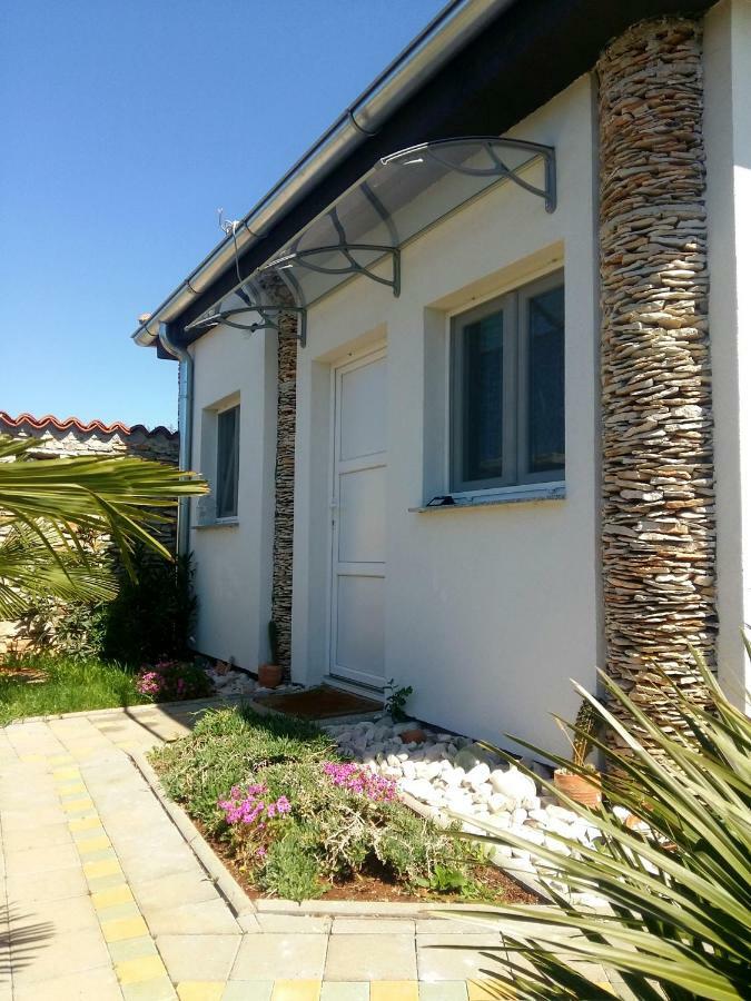 Studio Apartman Vortex Fažana Exterior foto